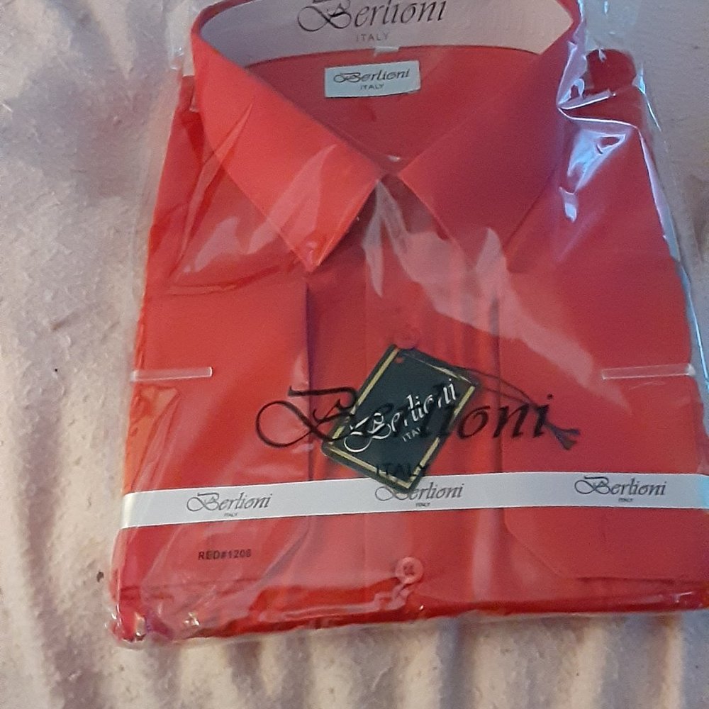 Berlioni Red mens tuxedo shirt size 5 xl new with tags